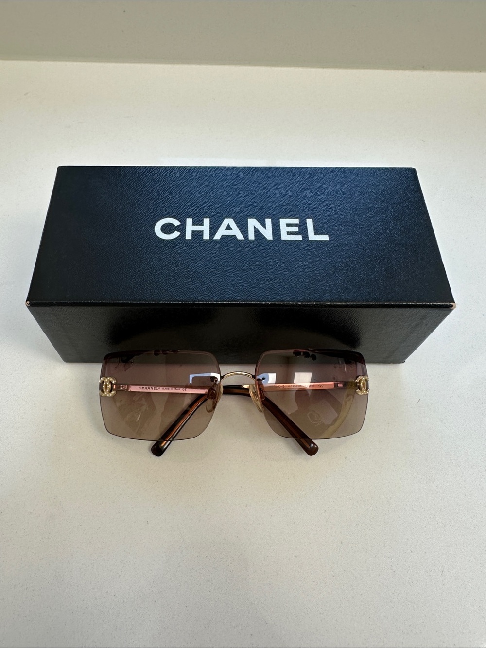 Vintage Chanel 4092-B Brown Gradient Rimless Crystal CC Sunglasses